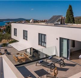 4 Bedroom Villa with Pool near Milna, Brac Island Sleeps 8 